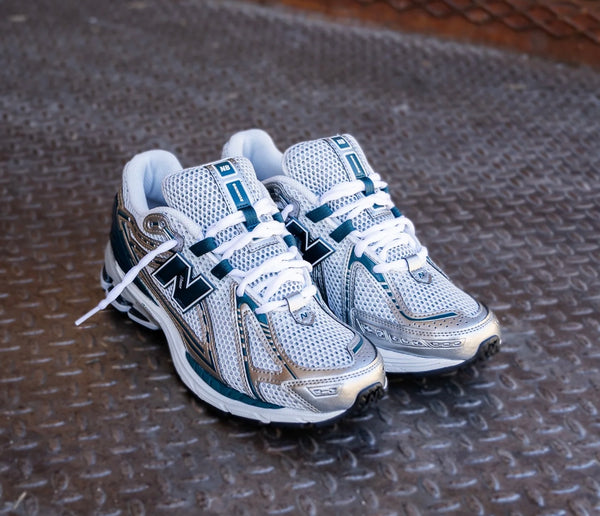 ニューバランス 1906R \"White/Silver llic\" New Balance 1906R 'White Silver Metallic' M1906RI Men's