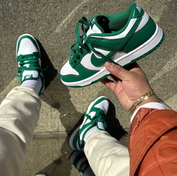 NIKE DUNK LOW WHITE GREEN – Live-kickz NIKE DUNK LOW WHITE GREEN – Live-kickz
