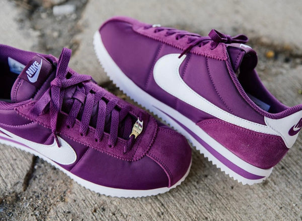 NIKE Womens Cortez Court Purple コルテッツ The Nike Cortez 