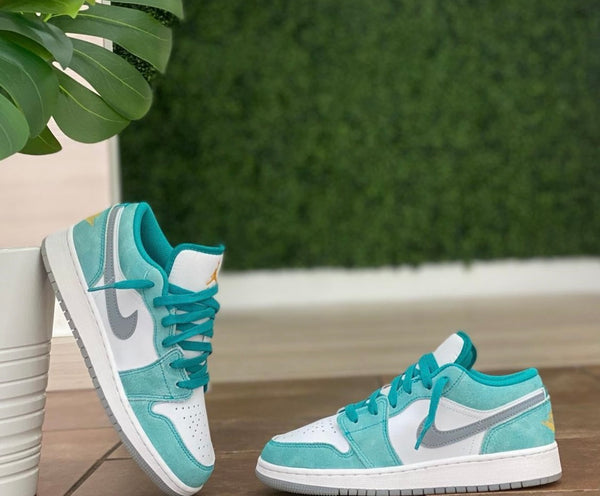 Nike Air Jordans Pink And Turquoise Jordan Jordan Shoes Air