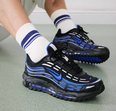 NIKE AIR MAX BLACK WHITE ROYAL