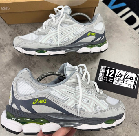 ASICS TRAINERS WHITE GREY VOLT