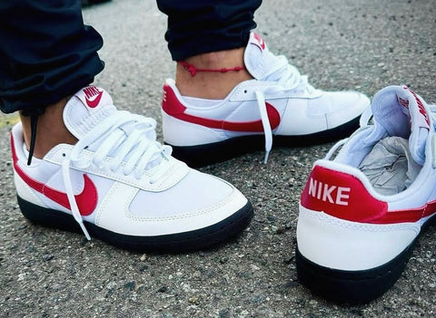 NIKE AIR CLASSIC LOW WHITE BLACK RED
