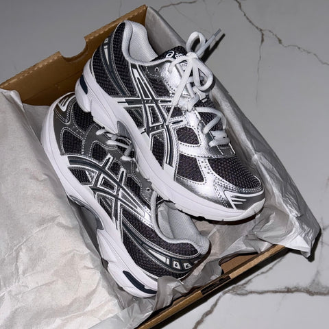ASICS GEL TRAINERS SILVER GREY WHITE