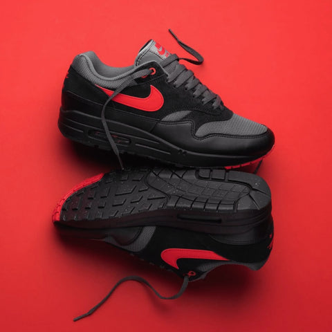 NIKE AIR MAX 1 BRED