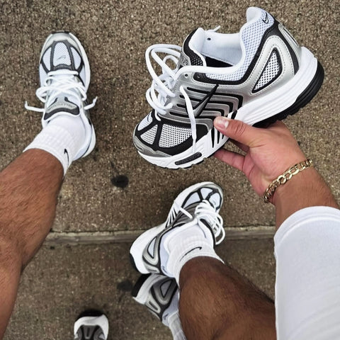 NIKE AIR MAX WHITE BLACK SILVER