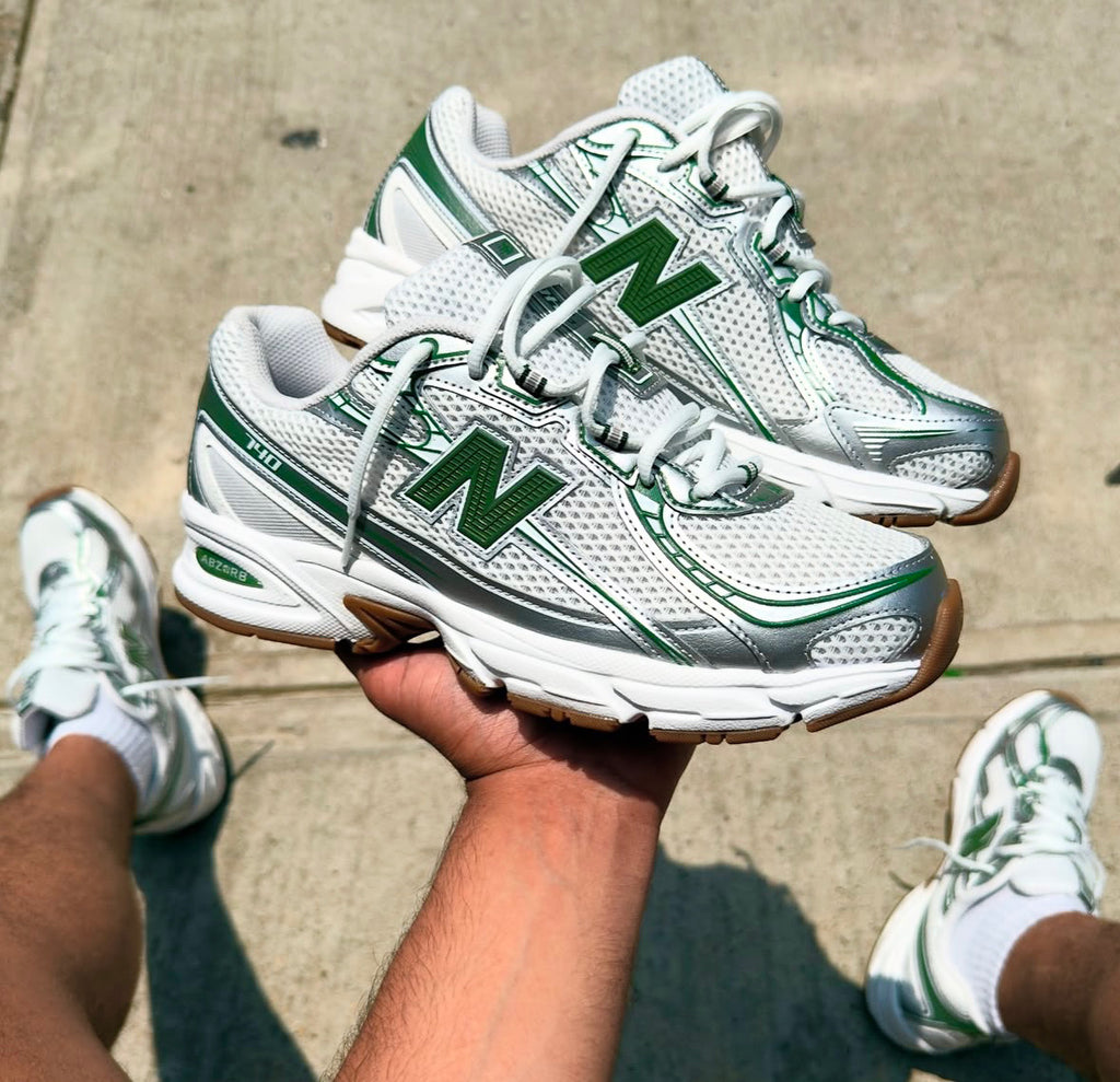 NEW BALANCE TRAINERS WHITE GREEN SILVER