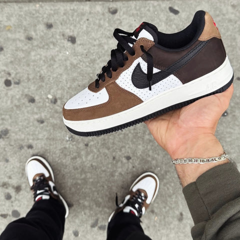 NIKE AIR FORCE 1 WHITE BLACK BROWN