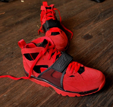 NIKE HUARACHE RED BLACK