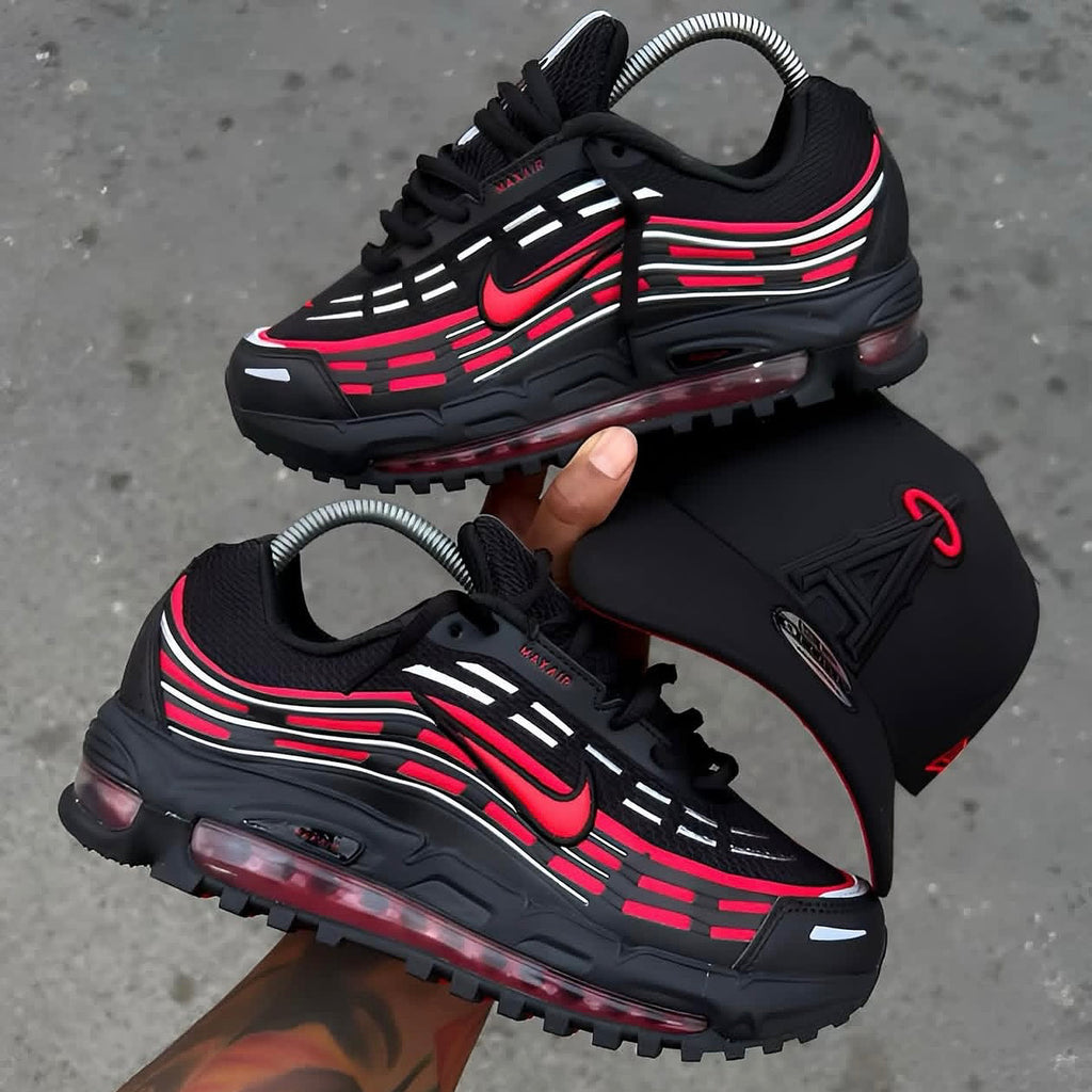 NIKE AIR MAX BRED
