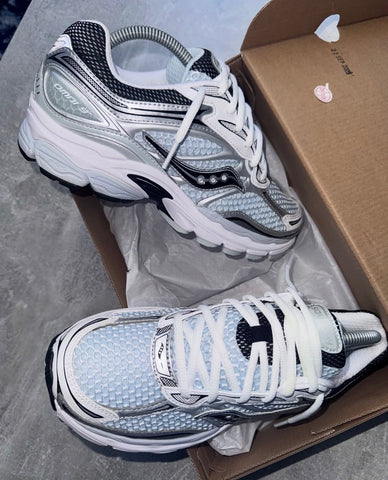 SAUCONY HYBRID TRAINERS SKY BLUE