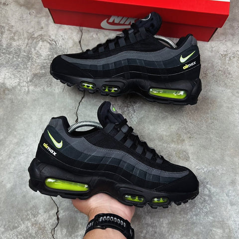 NIKE AIR MAX 95 BLACK VOLT