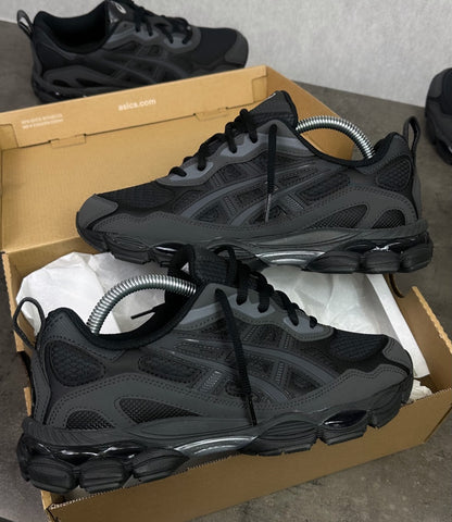 ASICS GEL TRAINERS TRIPLE BLACK