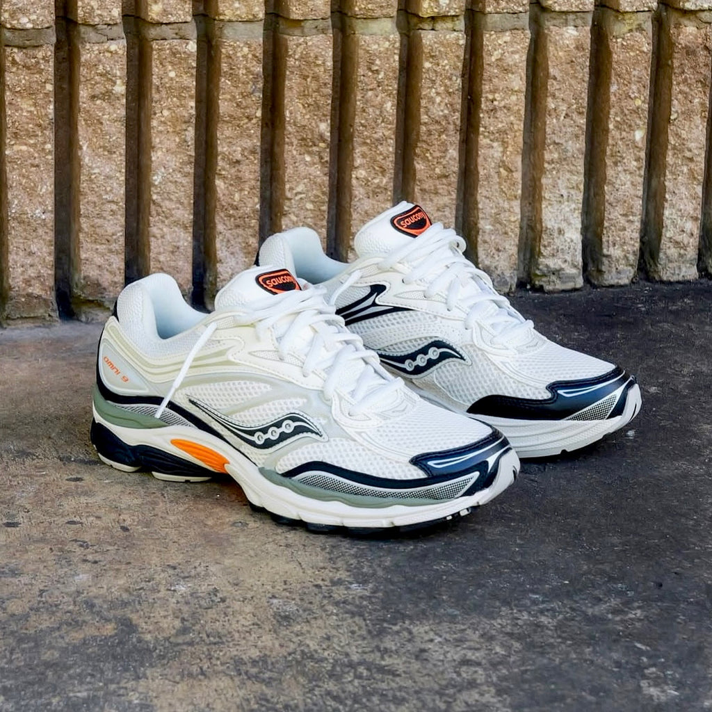 SAUCONY HYBRID TRAINERS WHITE GREY ORANGE