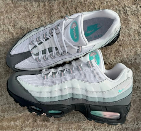 NIKE AIR MAX 95 BUBBLE GUM
