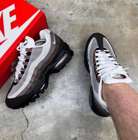 NIKE AIR MAX 95 BLACK WHITE BROWN WOMENS