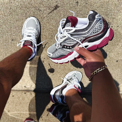 SAUCONY HYBRID TRAINERS WHITE SILVER MAROON