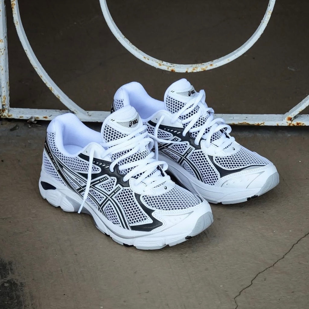 ASICS GEL TRAINERS GREY WHITE