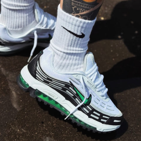 NIKE AIR MAX WHITE BLACK GREEN