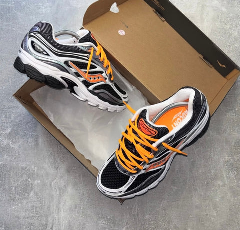 SUACONY HYBRID TRAINERS WHITE BLACK SILVER ORANGE