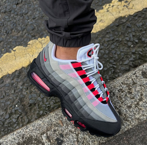 NIKE AIR MAX 95 SOLAR RED