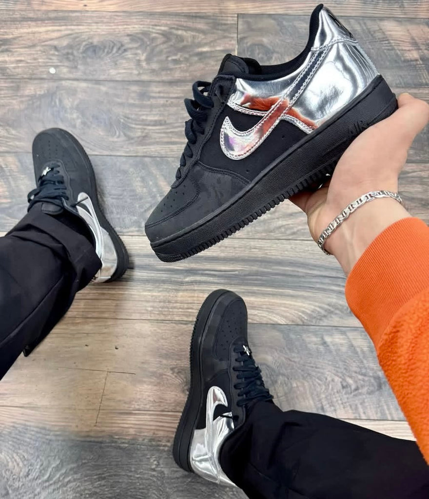NIKE AIR FORCE 1 BLACK SILVER