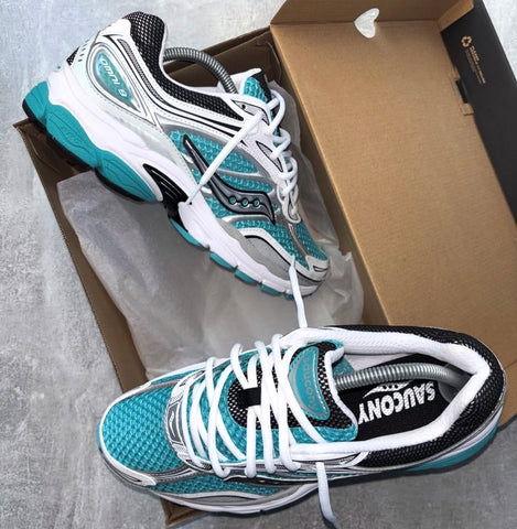 SAUCONY HYBRID TRAINERS WHITE AQUA SILVER