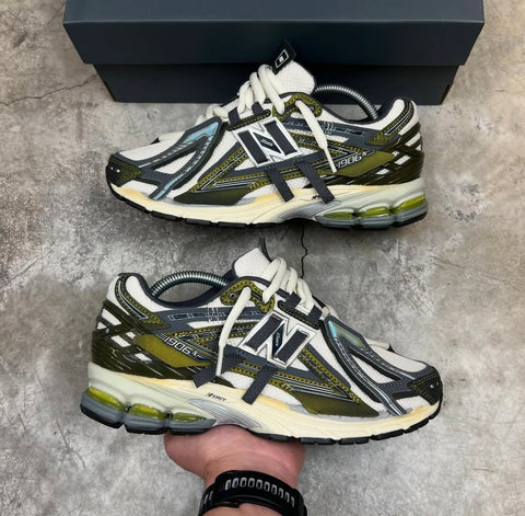 NEW BALANCE X TRAINERS OFF WHITE GREEN OLIVE