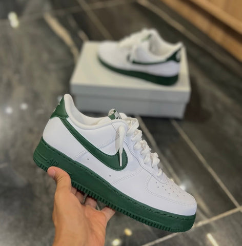 NIKE AIR FORCE 1 WHITE FOREST GREEN