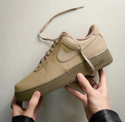 NIKE AIR FORCE 1 KHAKI BROWN