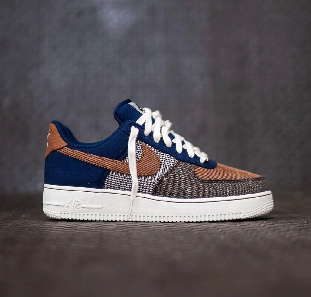 NIKE AIR FORCE 1 BROWN NAVY PLAID