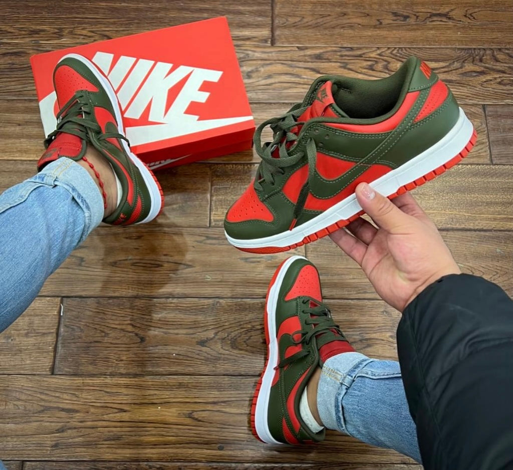 NIKE DUNK LOW RED ARMY GREEN