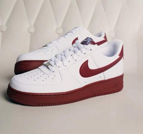 NIKE AIR FORCE 1 WHITE MAROON