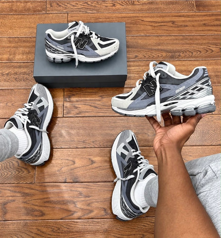 NEW BALANCE X TRAINERS GREY WHITE BLACK