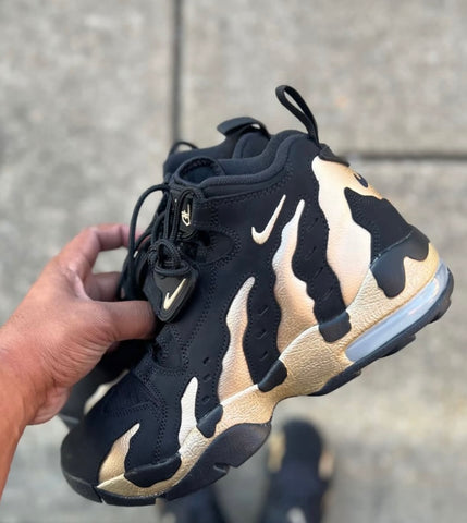 NIKE DEION SANDERS GOLD BLACK