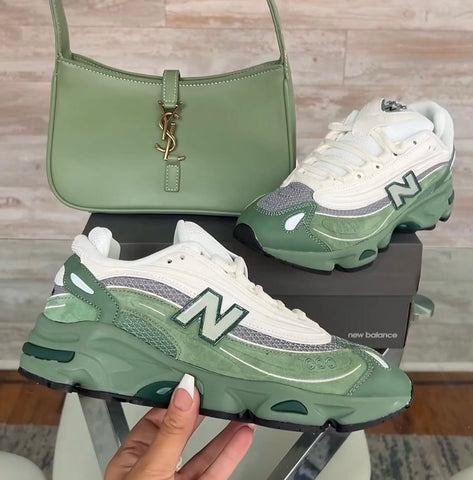 NEW BALANCE RUNNERS NUDE OLIVE