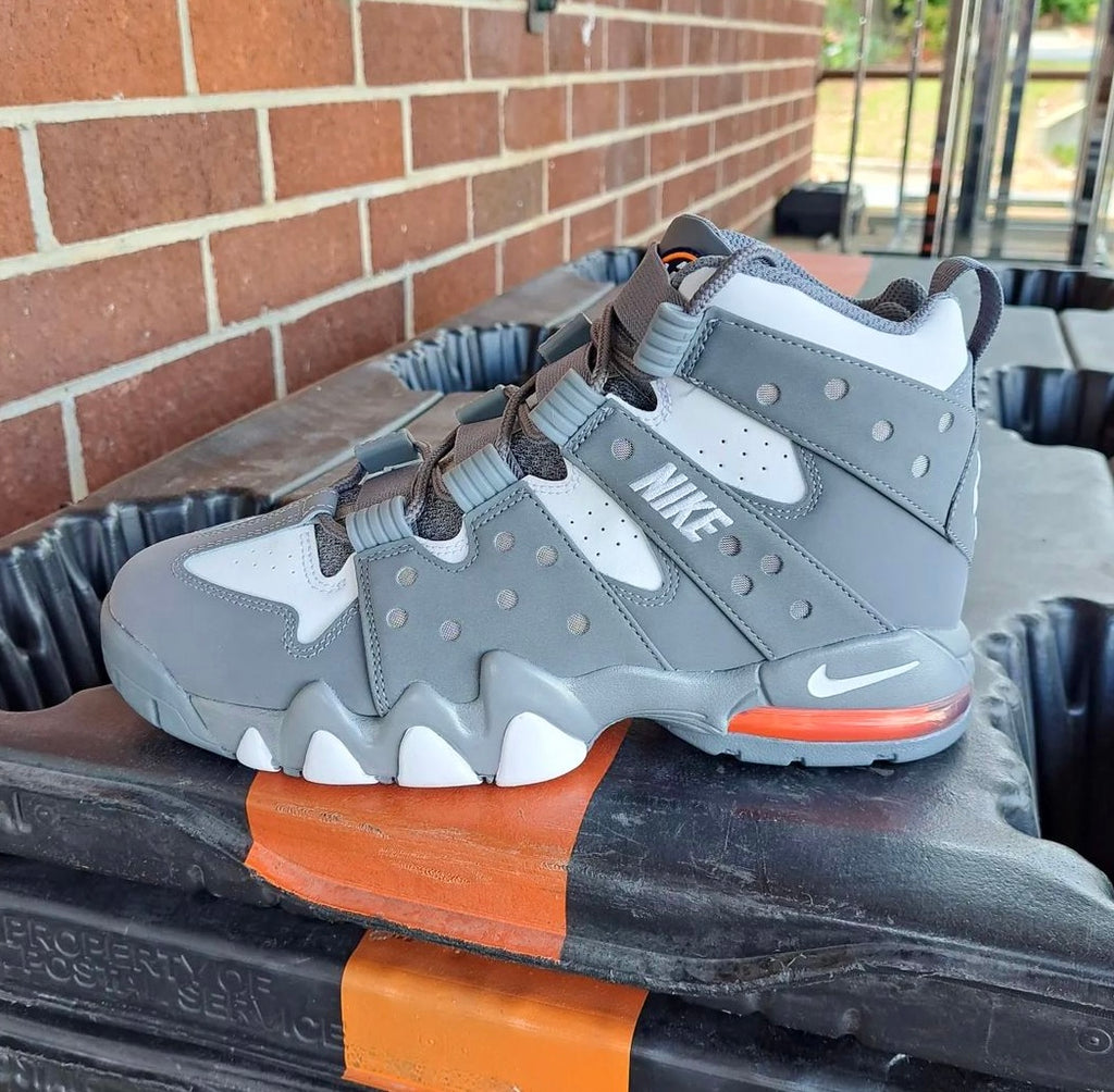 NIKE AIR MAX BARKLEY GREY WHITE ORANGE