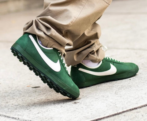 NIKE WAFFLE FOREST GREEN