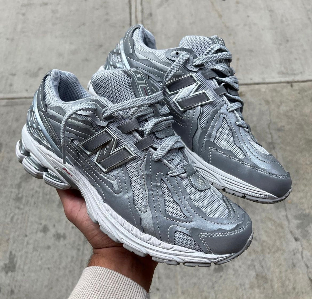 NEW BALANCE 1960 TRAINERS HOLOGRAM GREY