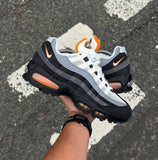 NIKE AIR MAX 95 BLACK WHITE ORANGE
