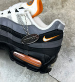 NIKE AIR MAX 95 BLACK WHITE ORANGE