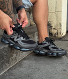 NEW BALANCE BUBBLE RUNNERS BLACK SPACE GREY
