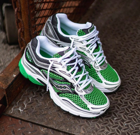 SAUCONY HYBRID TRAINERS WHITE GREEN