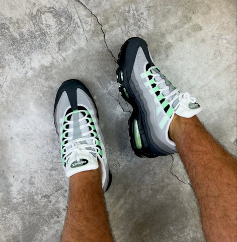 NIKE AIR MAX 95 MINT WOMENS