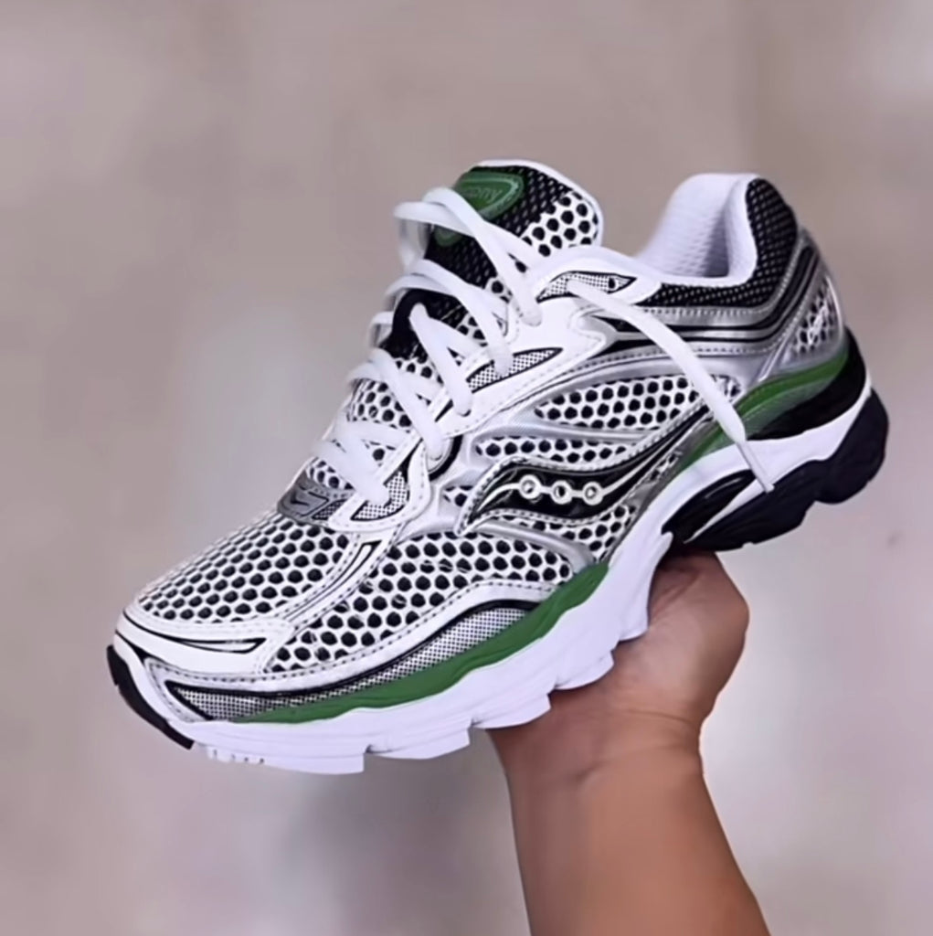 SAUCONY HYBRID TRAINERS WHITE SILVER BLACK GREEN