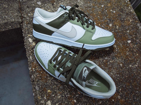 NIKE DUNK LOW WHITE OLIVE GREY