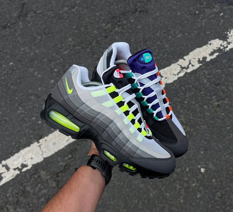 NIKE AIR MAX 95 MULTICOLOR