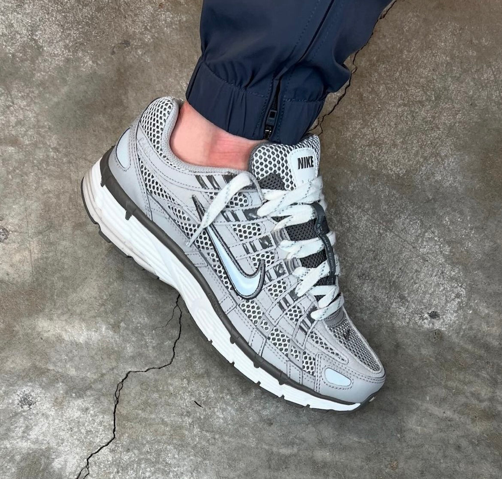NIKE P TRAINERS GREY WHITE