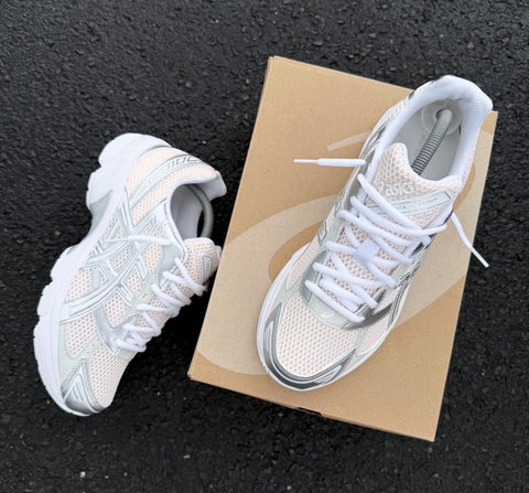 ASICS GEL TRAINERS NUDE