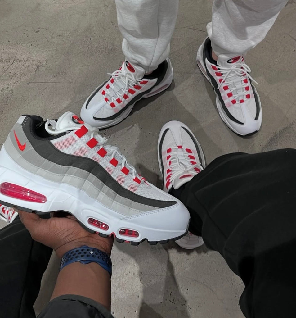 NIKE AIR MAX 95 WHITE GREY BLACK RED